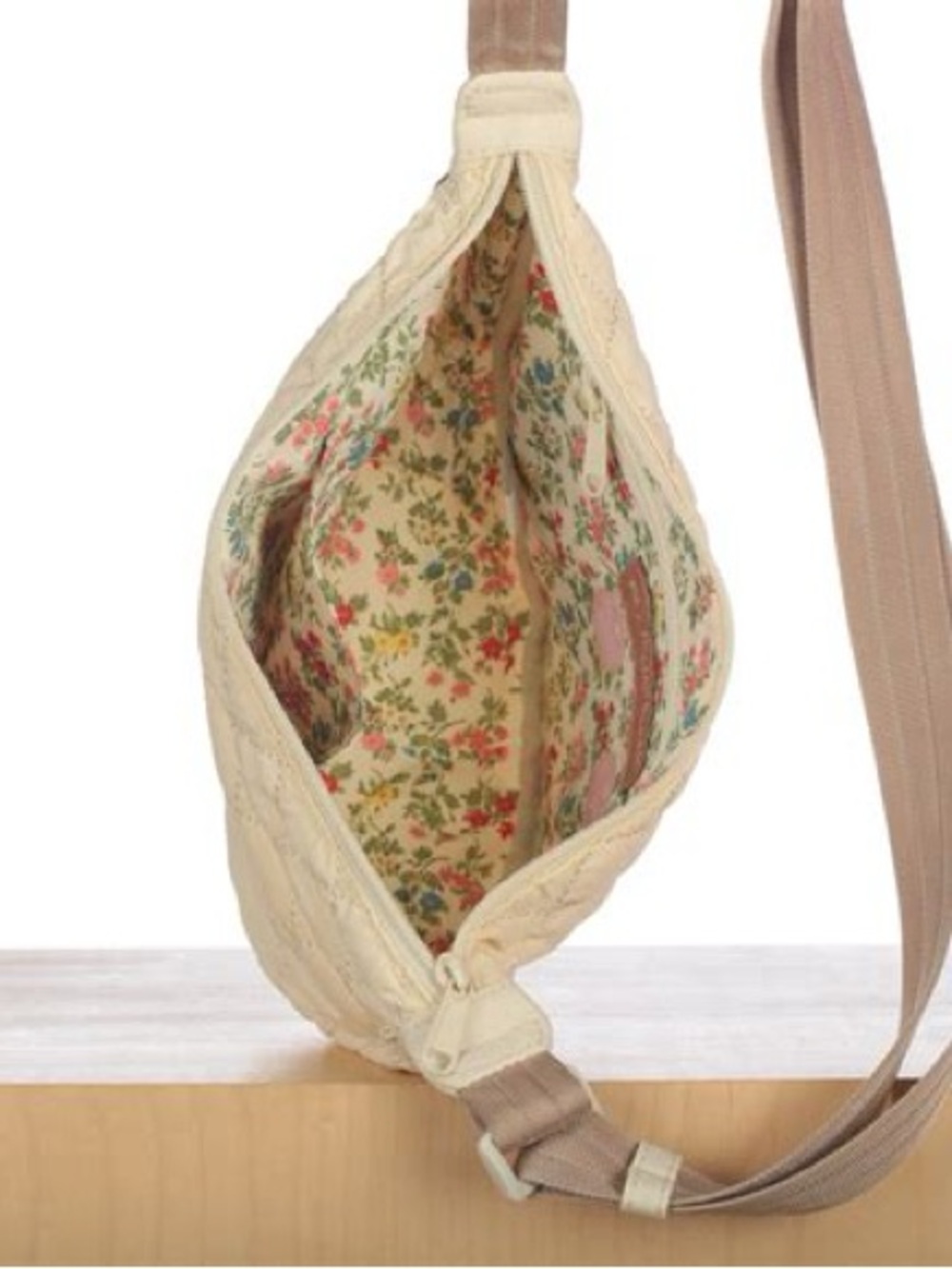 ELA X JILLIAN HARRIS - CROSSBODY BAG in Cream - Picture 2 of 7